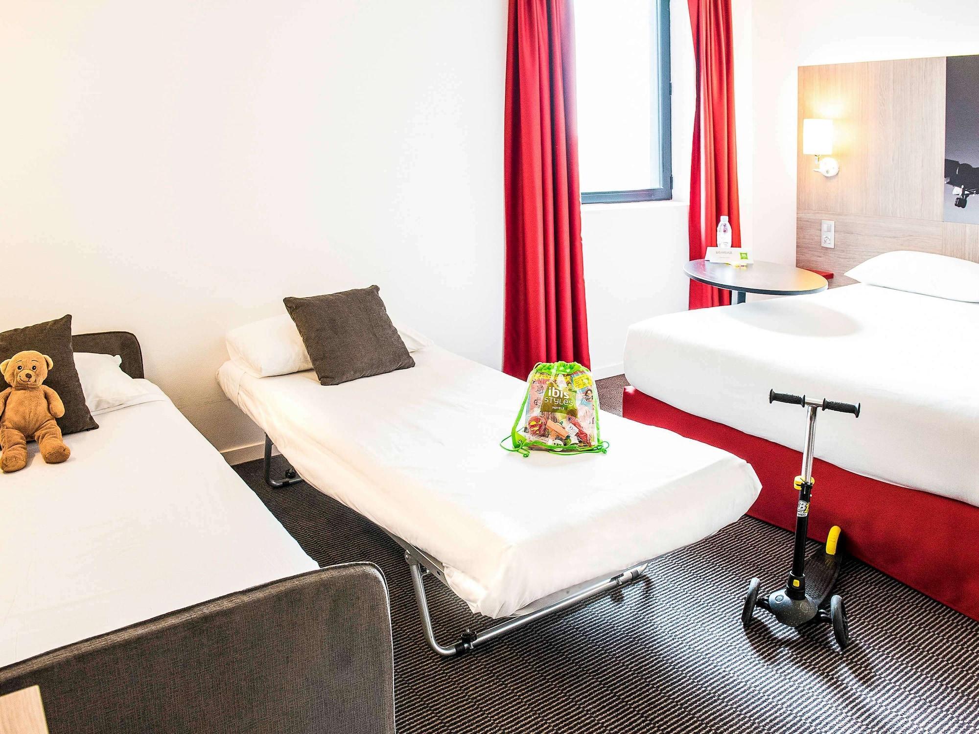 Ibis Styles Toulouse Cite Espace Luaran gambar