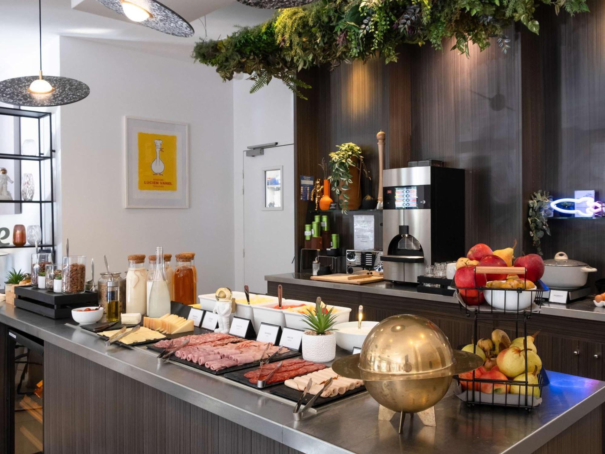 Ibis Styles Toulouse Cite Espace Luaran gambar