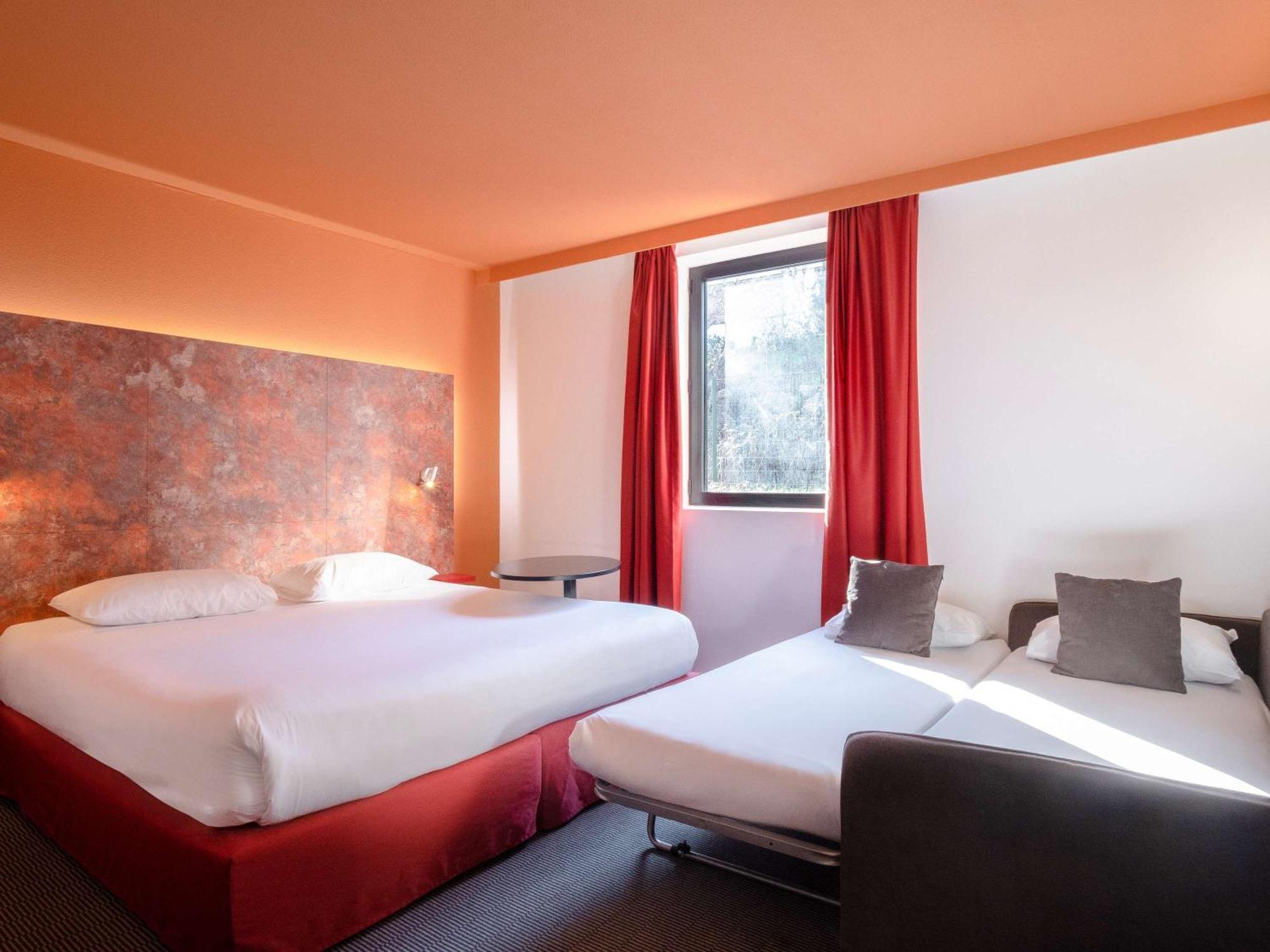 Ibis Styles Toulouse Cite Espace Luaran gambar